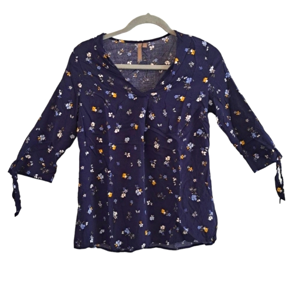Brina & Em Tie Sleeve V-Neck Blue Floral Lightweight Blouse Size Small